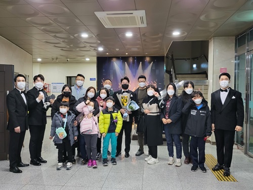 홍성군, 음악으로 하나 되는 장애인 가족 성악 도전기 기사 이미지