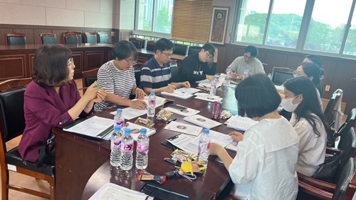  홍성교육지원청, 2023 초등 학교자율특색과정 이끎학교 담당자 나눔자리 실시 기사 이미지
