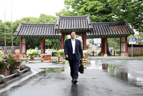 박정주 홍성군수 솔선수범, 공직자 ‘워라밸’ UP 기사 이미지